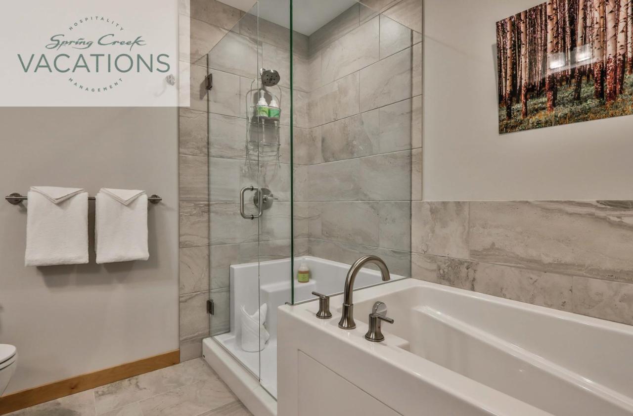 White Spruce Lodge By Spring Creek Vacations Canmore Phòng bức ảnh